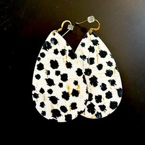 Nickel and Suede Earrings